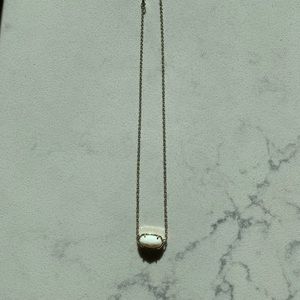 Kendra Scott Elisa Pendant Necklace in Ivory Pearl